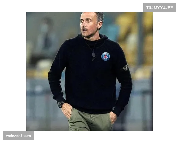 里尔门将舍瓦利耶接受专访，谈国家队竞争与生涯规划